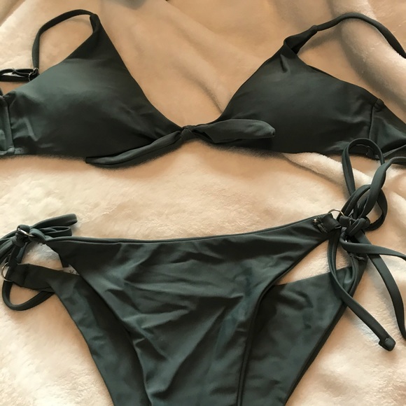 bathing suit set - Picture 2 of 3